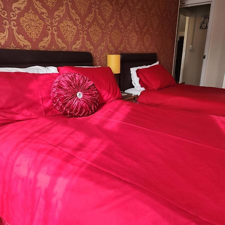Twin Palms Guesthouse Грейт-Ярмут Экстерьер фото